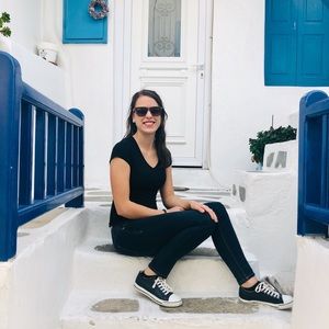 Meet your Posher, Alexandra